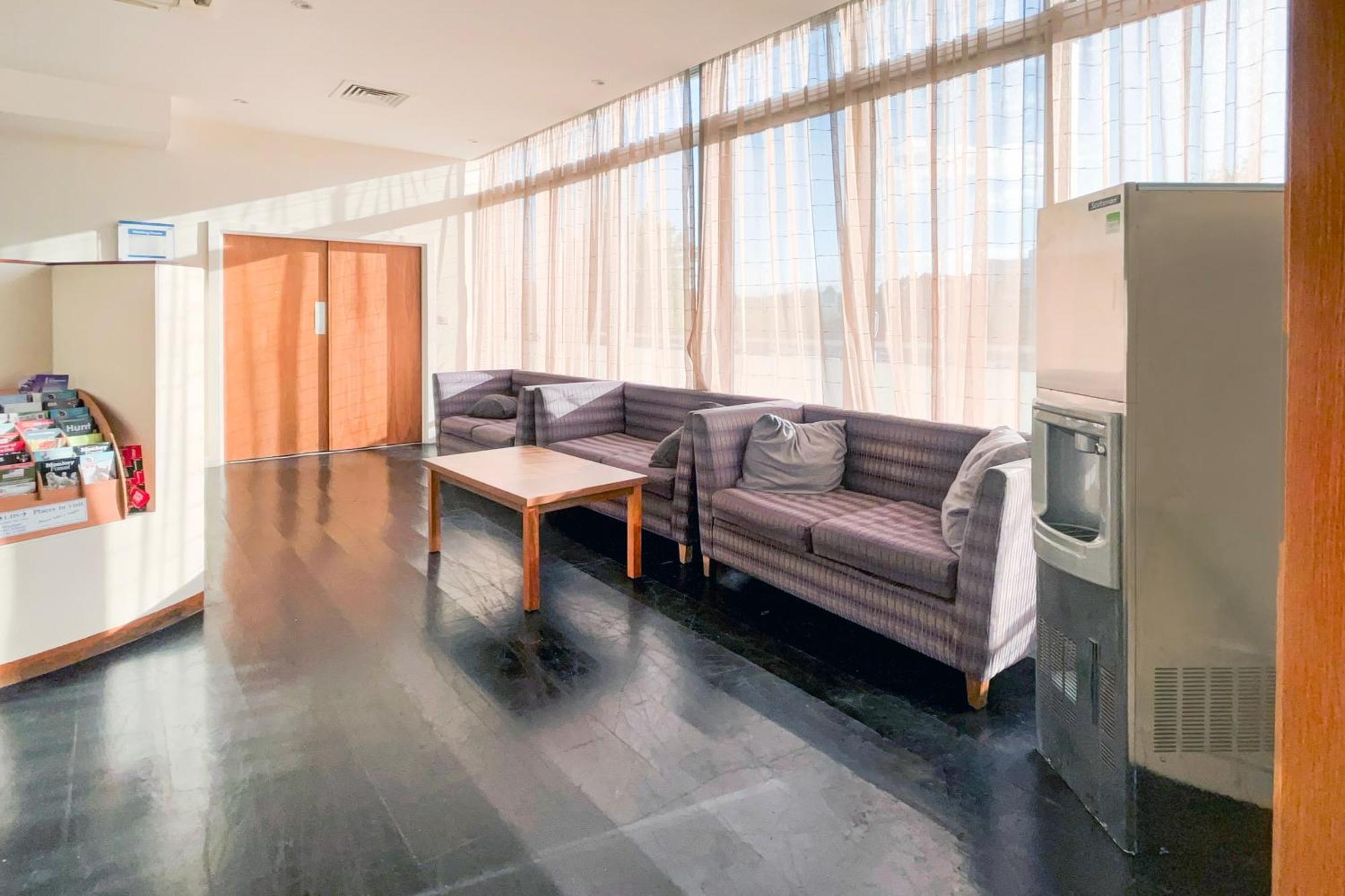 Belvilla Crewe City Centre Hotel Lifestyle Exteriér fotografie