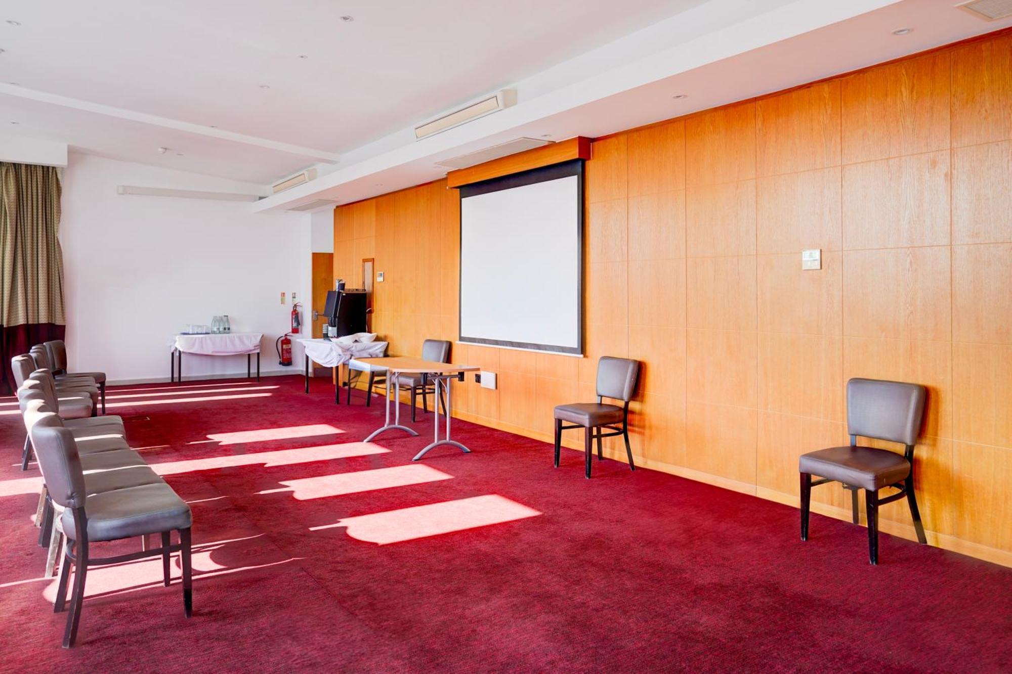 Belvilla Crewe City Centre Hotel Lifestyle Exteriér fotografie